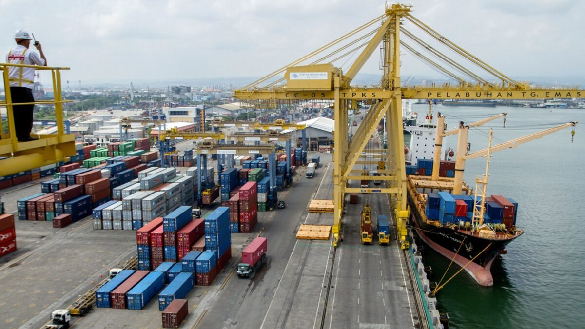 Indonesia imports, exports hit all-time high in March